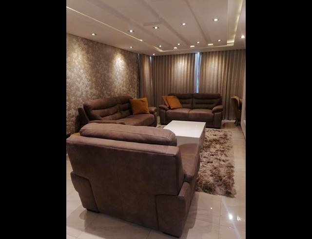 2 BEDROOM APARTMENT FOR SALE IN RIVERSIDE